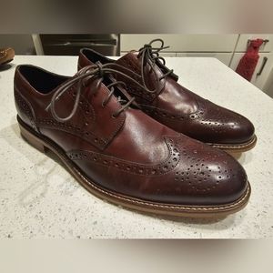 Joseph Abboud  Dress Leathers